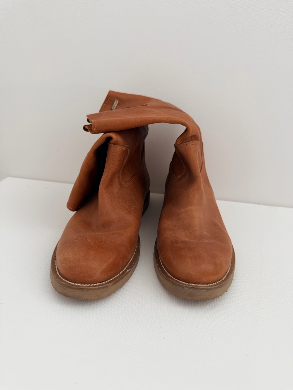 Women's Chelsea Ankle Boots in Cognac Brown